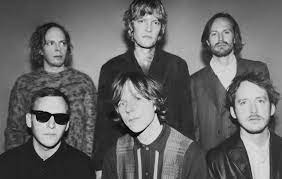 Cage the Elephant breekt los met "Neon Pill"