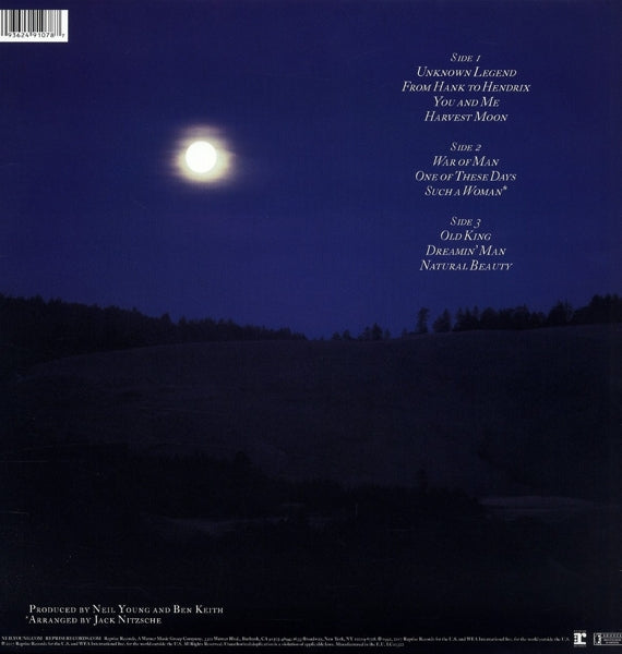 Neil Young - Harvest Moon (2 LPs) Cover Arts and Media | Records on Vinyl
