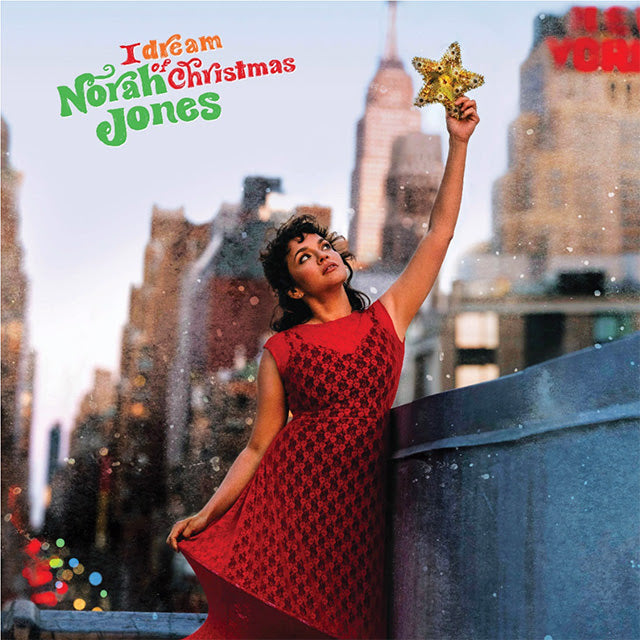 Norah Jones brengt voor het eerst een kerstalbum uit.