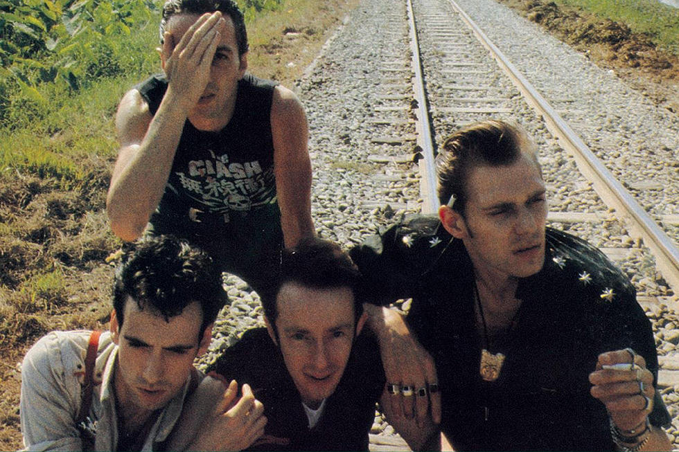 Ter gelegenheid van het 40 jarig jubileum van The Clash's  Combat Rock verschijnt deze indie only version.