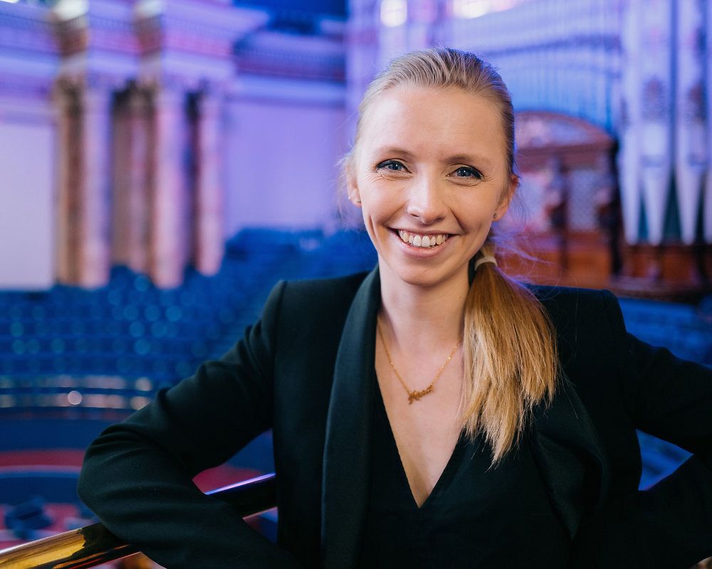 Anna Lapwood: Klassiek Vliegtuig met 'Firedove'