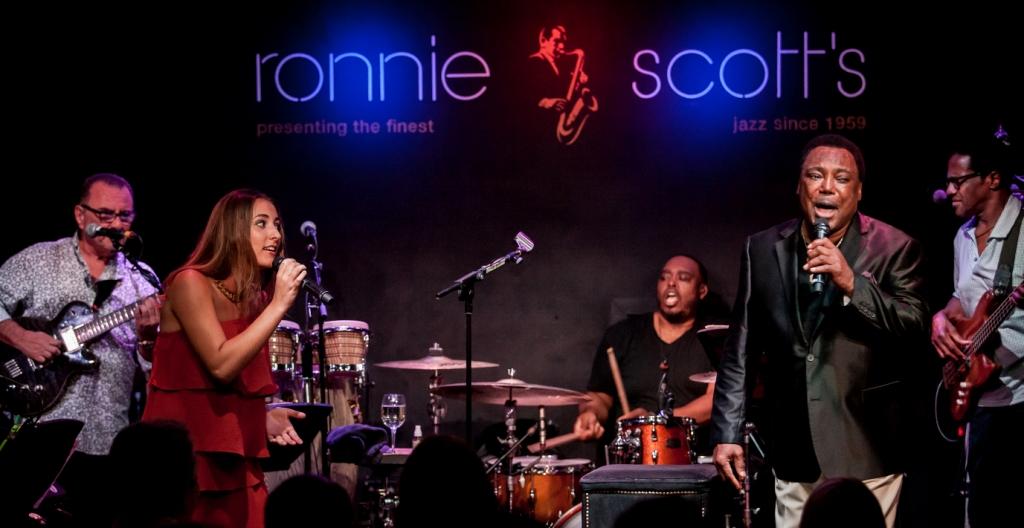 Nieuw vinylalbum George Benson live  opgenomen in Ronnie Scott's Jazz Club