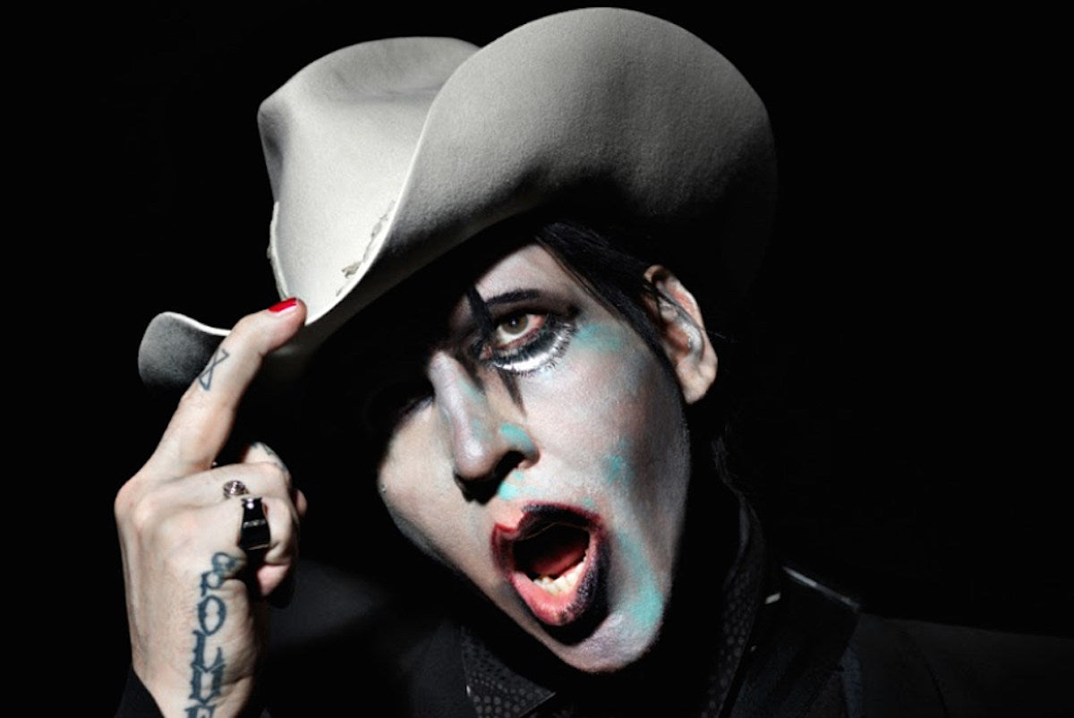 Het nieuwe album van Marilyn Manson werd vlak voor de pandemie opgenomen, het schilderij op de albumhoes is ook van de hand van Marilyn