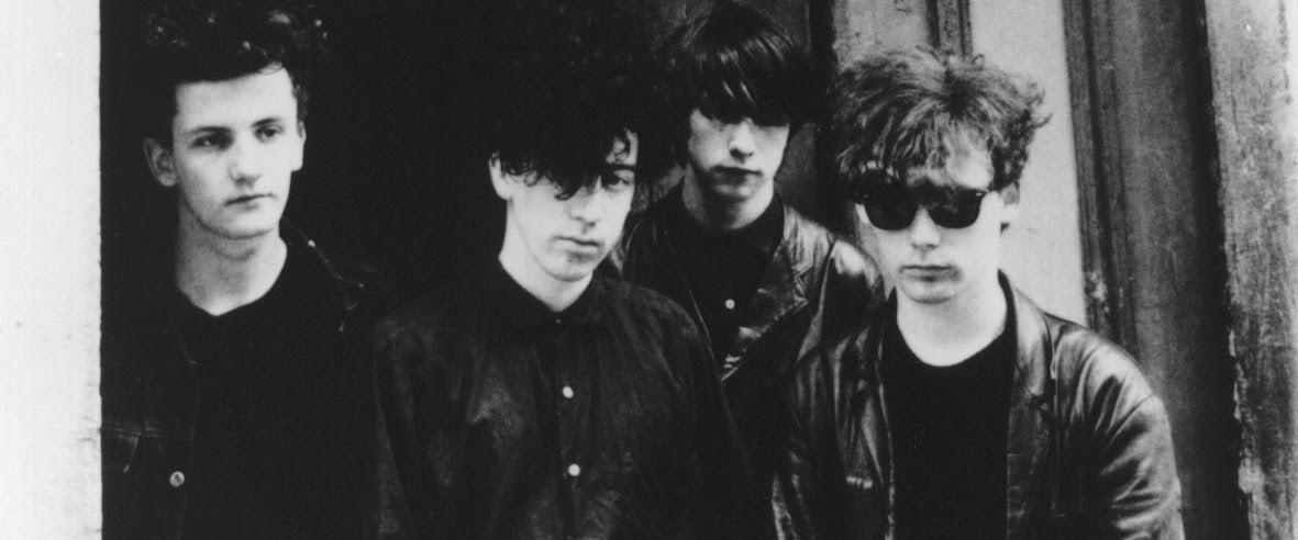 The Jesus and Mary Chain keren terug naar het vinyl met heruitgave debuutsingle 'Upside Down'