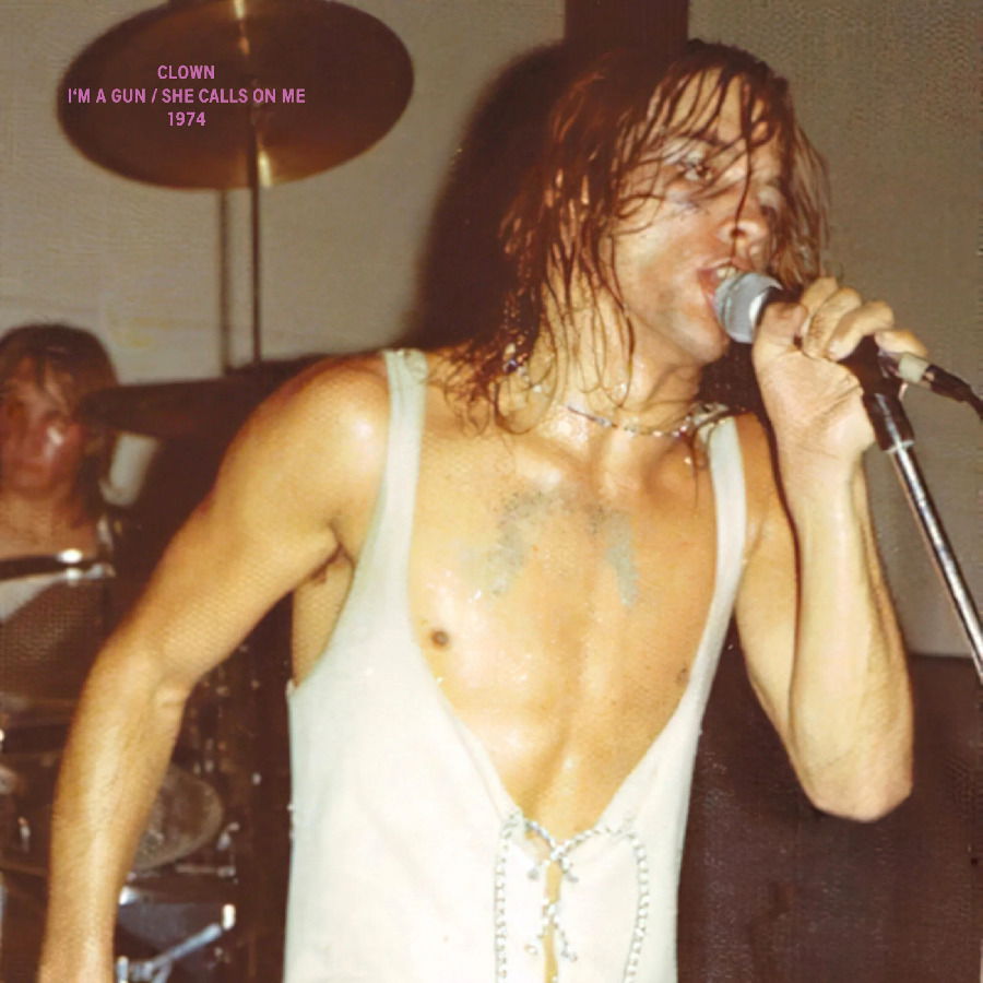 Clown - I'm a Gun / She Calls On Me (Single) Cover Arts and Media | Records on Vinyl