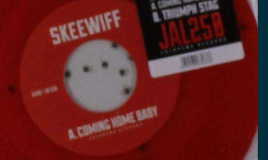 Skeewiff - Coming Home Baby/Triumph Stag (Single) Cover Arts and Media | Records on Vinyl