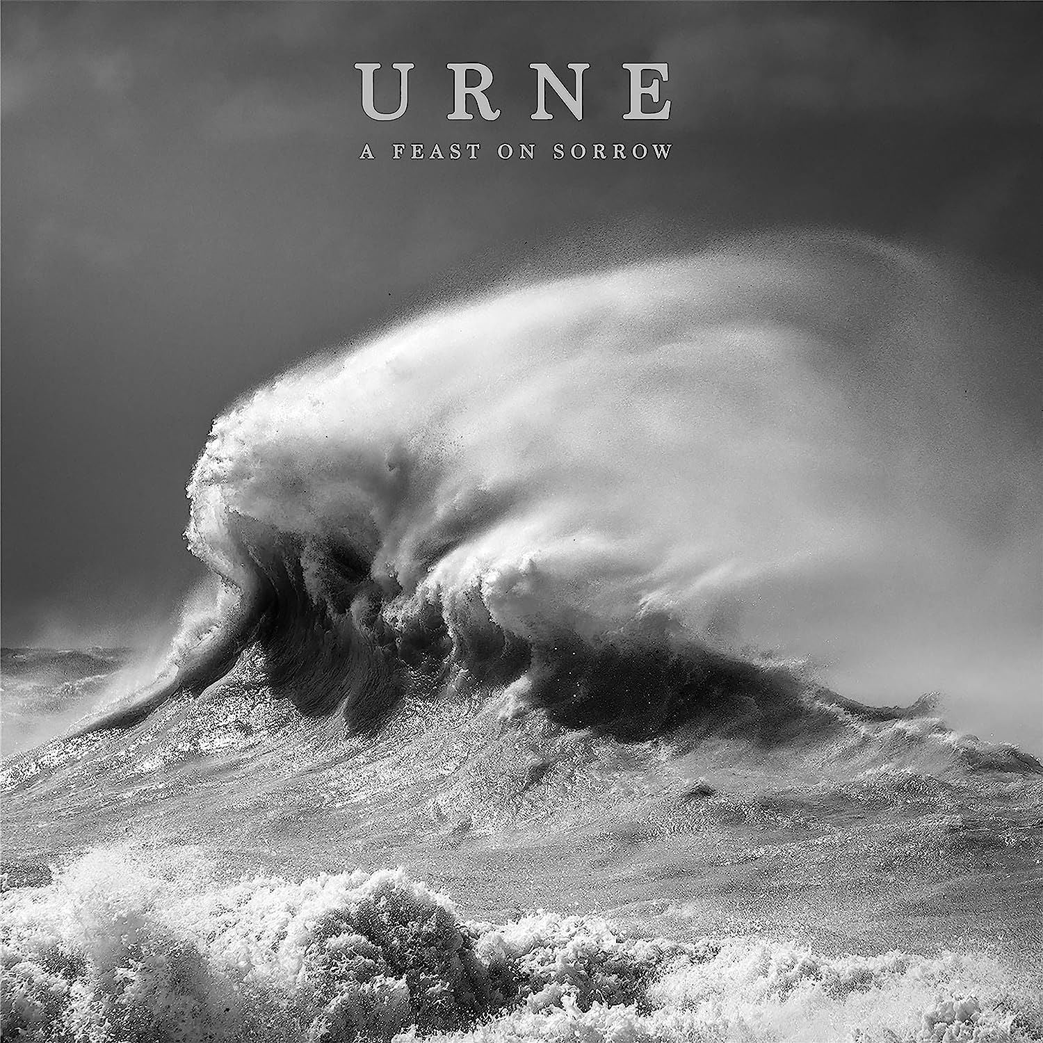 Urne - Feast On Sorrow (2 LPs) Cover Arts and Media | Records on Vinyl