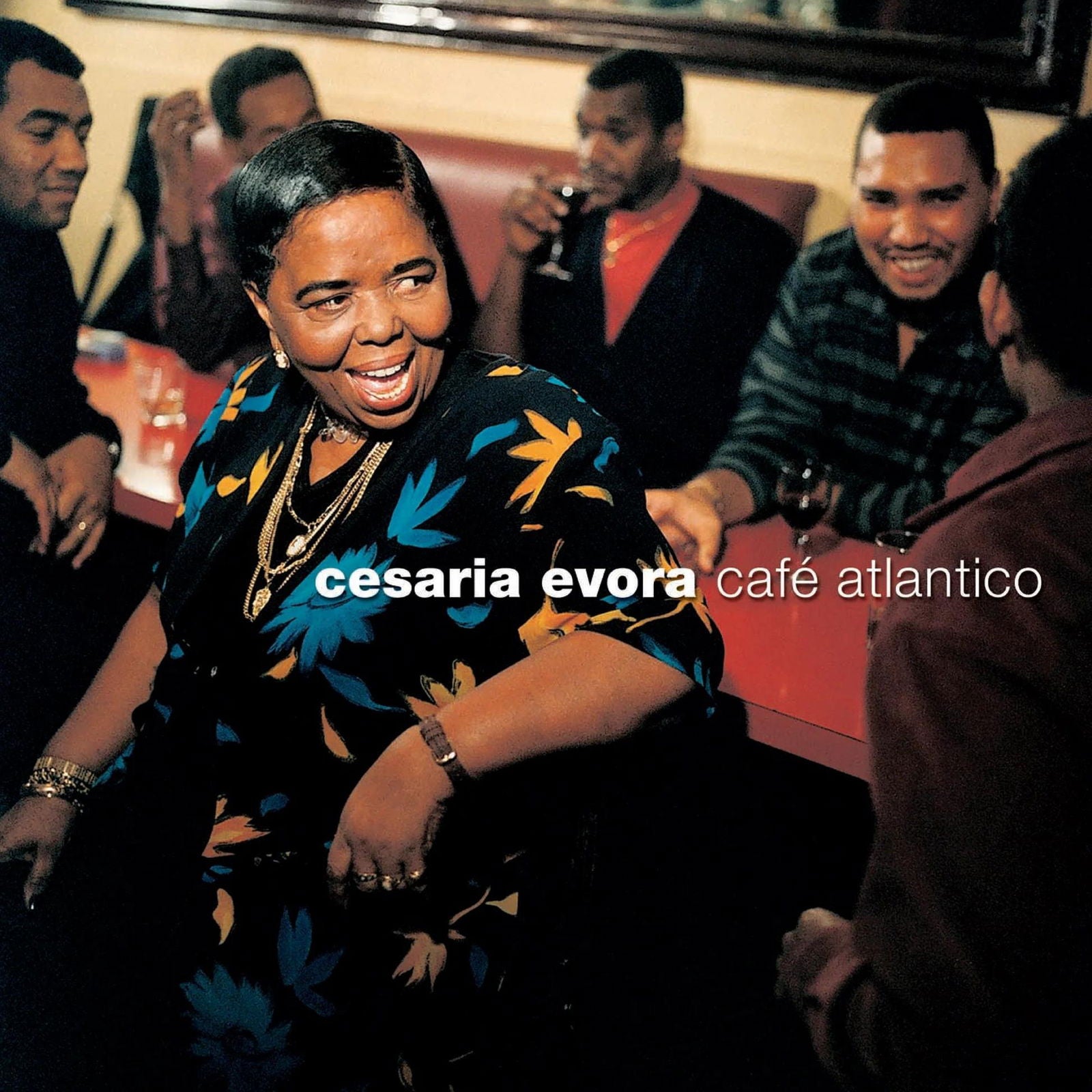 Cesaria Evora - Cafe Atlantico (2 LPs) Cover Arts and Media | Records on Vinyl